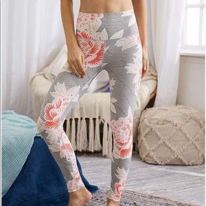 Move 7/8 Floral Leggings